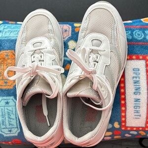 SAS Women's White and Gray Sneakers